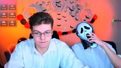 lucas_long_ online show from October 25, 8:49 am