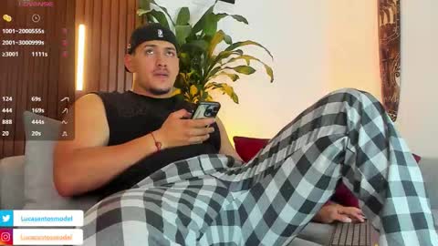 LUCA SANTOS online show from November 26, 1:30 am