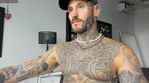 lucasexclusive online show from January 25, 4:23 am