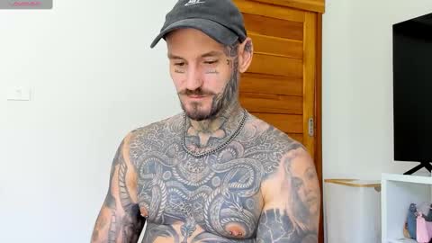 lucasexclusive online show from September 20, 7:19 am