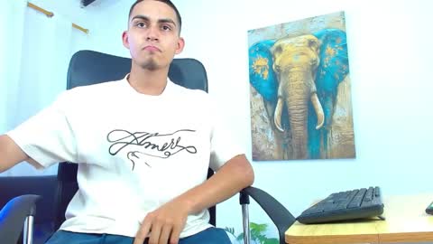 Lucas online show from April 30, 8:57 pm