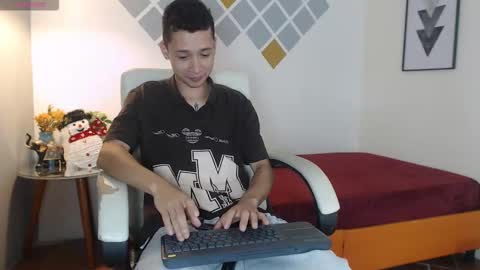 LucassSmith11 online show from February 21, 3:02 pm