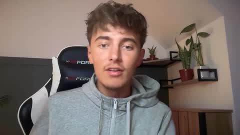 Lucian online show from September 22, 7:57 pm