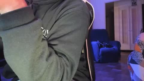 Lucky online show from November 8, 6:33 pm