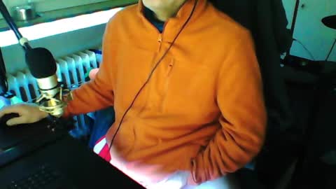        call me  Stefan online show from March 21, 8:19 am