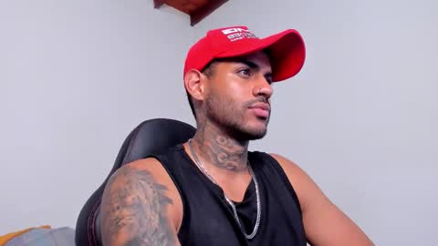 Luigi Vitale online show from October 6, 1:43 am