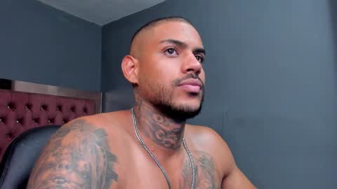 Luigi Vitale online show from December 7, 4:09 am