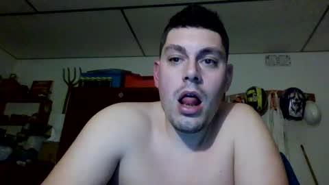 A slave to the mistress.. un esclavo para las amas dominantes. online show from January 6, 11:31 pm