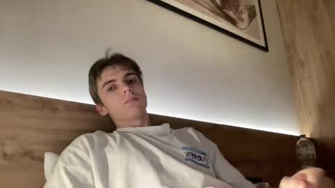 Luis online show from November 12, 4:24 pm