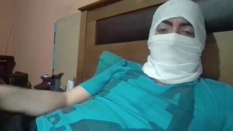 luisfvc online show from February 18, 5:05 am