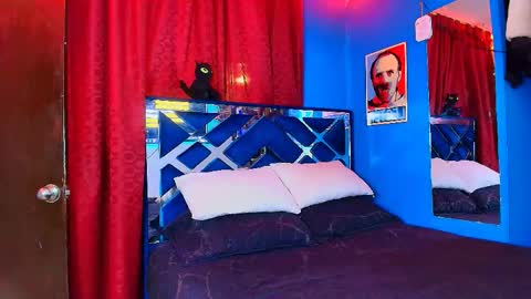 Luke online show from April 14, 4:06 pm