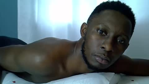 Snapshot of lunalove22_ chatting on October 26, 4:14 am lunalove22_ online show from October 26, 4:14 am