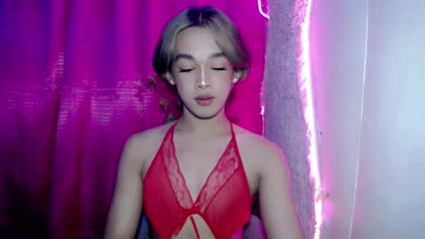 lunarmaxxx online show from July 21, 10:39 am