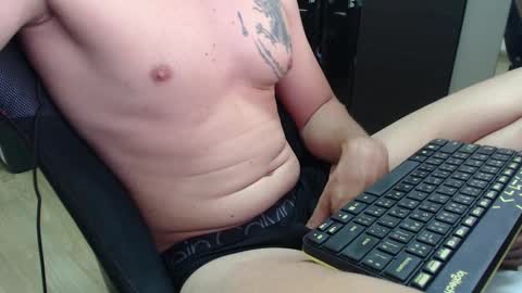 lushboy90 online show from February 11, 8:15 am