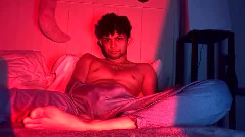 Snapshot of lustingfantasy chatting on March 2, 8:27 am lustingfantasy online show from March 2, 8:27 am