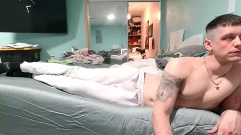 Snapshot of lustlivenow chatting on October 30, 8:27 am  GUY ---  GIRL online show from October 30, 8:27 am