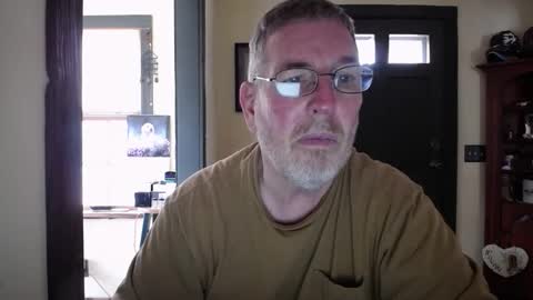 Luv2lickurkittie online show from November 17, 6:11 pm