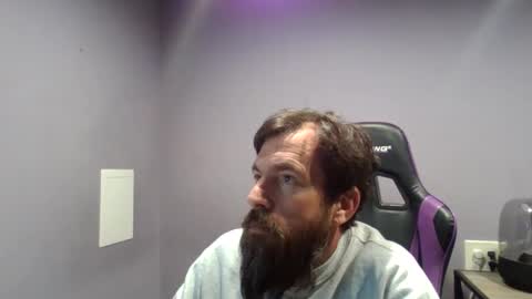 Luv2likslit online show from November 15, 9:22 am