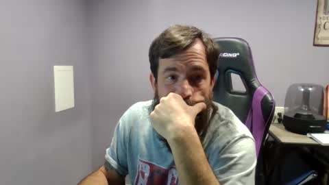 Snapshot of luv2likslit611455 chatting on October 29, 8:28 am Luv2likslit online show from October 29, 8:28 am