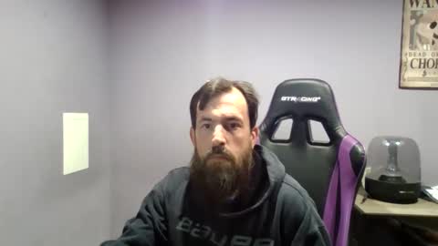 Snapshot of luv2likslit611455 chatting on October 10, 8:52 am Luv2likslit online show from October 10, 8:52 am