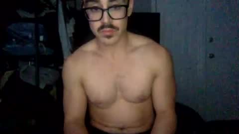 luvrboy77 online show from June 12, 8:45 am