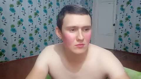Snapshot of luxeboy_ chatting on October 25, 8:32 pm Mike online show from October 25, 8:32 pm