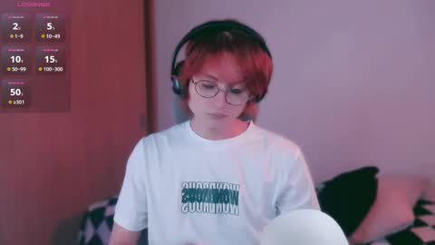 Snapshot of lyodass chatting on February 25, 8:51 pm Lyodass online show from February 25, 8:51 pm