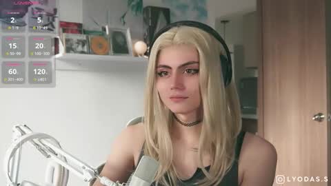 Snapshot of lyodass chatting on September 14, 9:28 pm Lyodass online show from September 14, 9:28 pm