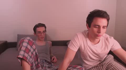 KennyEliot online show from December 2, 6:41 pm