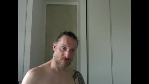 m4rduk online show from March 8, 9:46 am