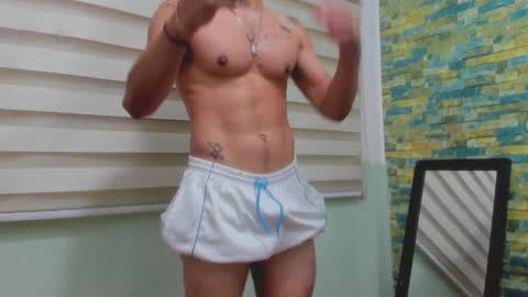 Snapshot of maaster420 chatting on March 1, 12:12 pm itgram pezlo josue online show from March 1, 12:12 pm