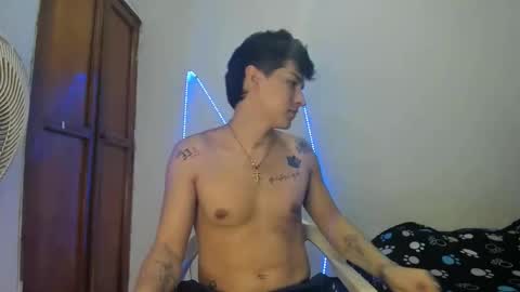 Snapshot of maaster420 chatting on September 25, 12:53 am itgram pezlo josue online show from September 25, 12:53 am