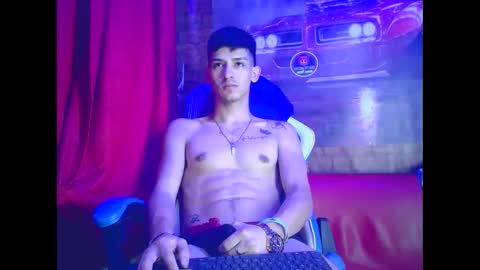 Snapshot of maaster420 chatting on December 4, 2:09 am itgram pezlo josue online show from December 4, 2:09 am