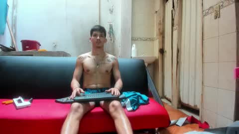 Snapshot of maaster420 chatting on February 11, 2:35 pm itgram pezlo josue online show from February 11, 2:35 pm