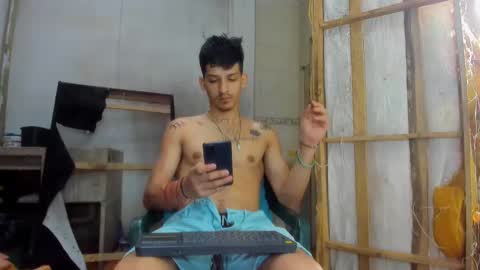 Snapshot of maaster420 chatting on January 25, 11:44 am itgram pezlo josue online show from January 25, 11:44 am