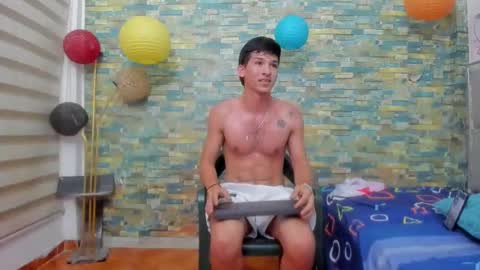 Snapshot of maaster420 chatting on January 10, 3:48 pm itgram pezlo josue online show from January 10, 3:48 pm