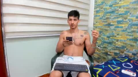 Snapshot of maaster420 chatting on February 10, 1:11 pm itgram pezlo josue online show from February 10, 1:11 pm