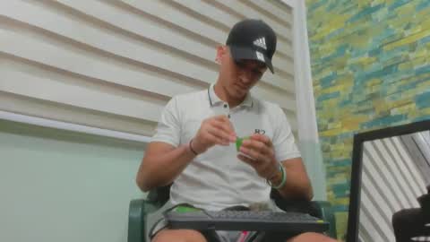 Snapshot of maaster420 chatting on February 16, 11:38 am itgram pezlo josue online show from February 16, 11:38 am