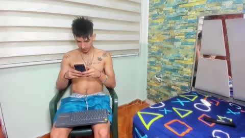 Snapshot of maaster420 chatting on February 1, 12:58 pm itgram pezlo josue online show from February 1, 12:58 pm