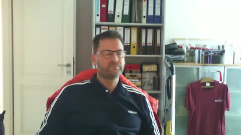 macfly67 online show from March 2, 2:04 pm