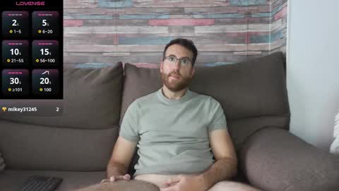 Snapshot of machohiberiko chatting on October 27, 4:31 pm Jota online show from October 27, 4:31 pm