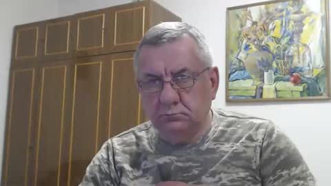 Macho online show from April 19, 6:10 pm