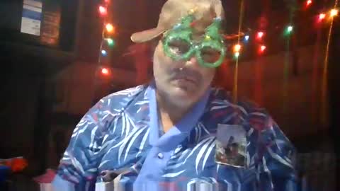 Snapshot of machuelbibliotecario chatting on December 6, 7:54 am machu el bibliotecario online show from December 6, 7:54 am