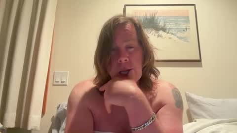 xStraightEdgex online show from April 19, 7:08 am