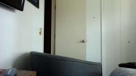 mackdocc001 online show from February 3, 3:39 pm