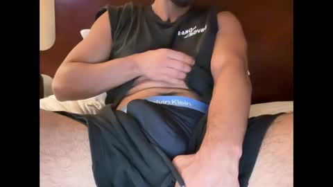 Snapshot of maddaewg101 chatting on September 9, 3:50 am maddaewg101 online show from September 9, 3:50 am