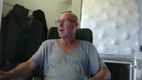 madio1187940 online show from June 28, 6:36 pm