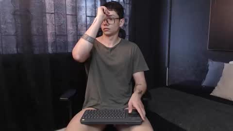 Damian Rivers online show from October 7, 8:24 pm