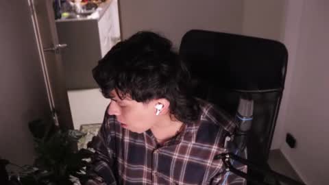 Tony Hoffa online show from March 8, 2:04 am