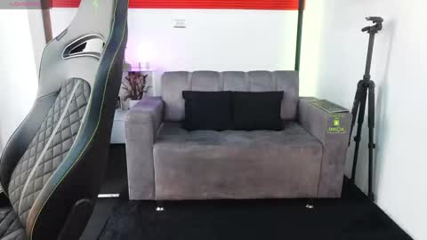 If you want me to use the Lovense please let me know  --    online show from October 5, 4:11 pm